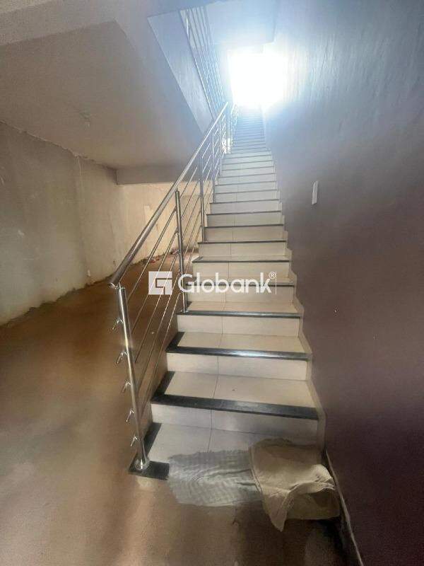 Casa comercial 3 quartos à venda Jardim Brasil 500m² Montes Claros MG: 