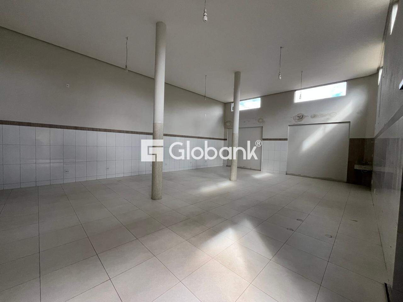 Casa comercial 3 quartos à venda Jardim Brasil 500m² Montes Claros MG: 