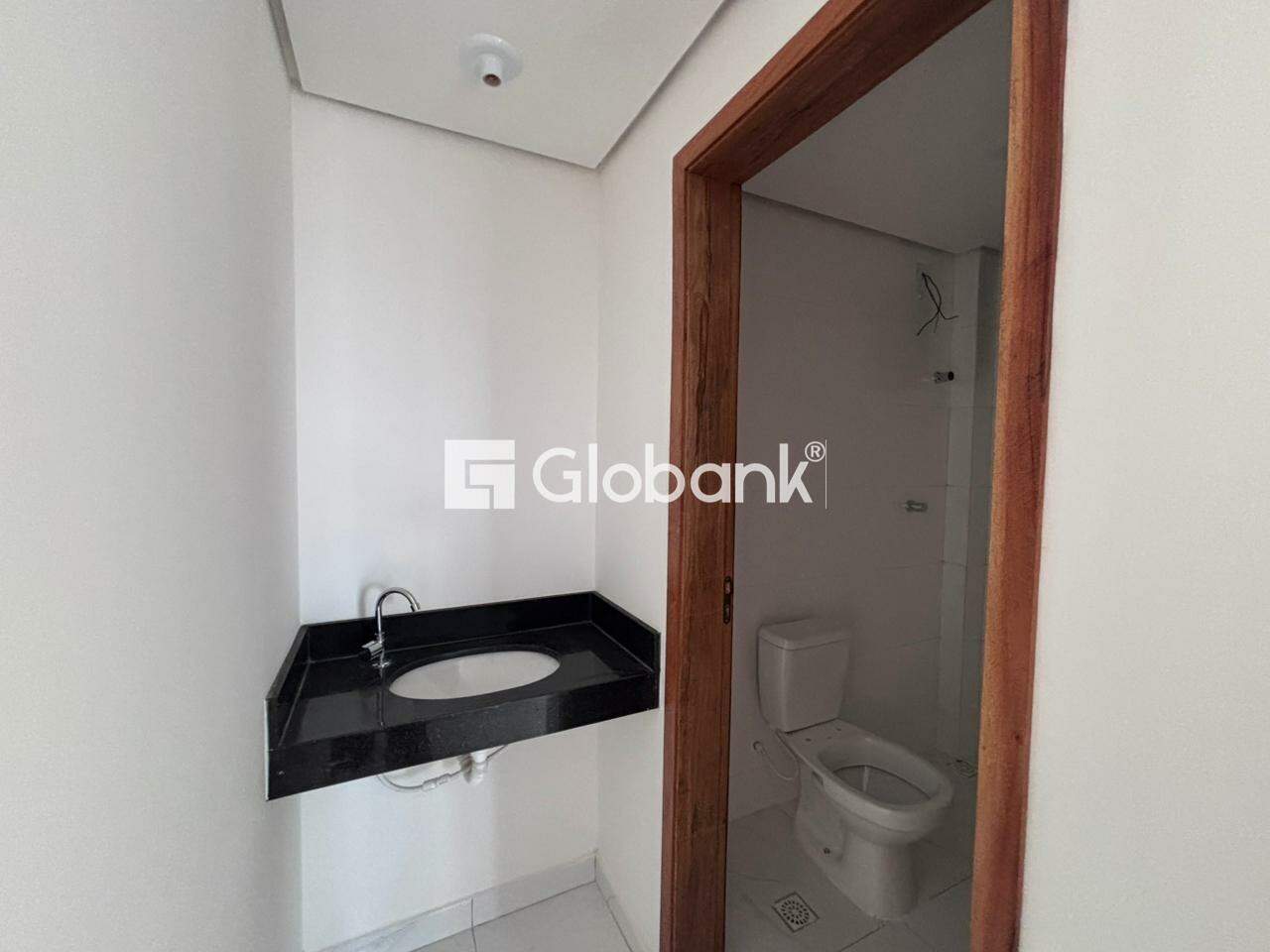 Apartamento 3 quartos para aluguel Planalto 85m² Montes Claros MG: Lavabo