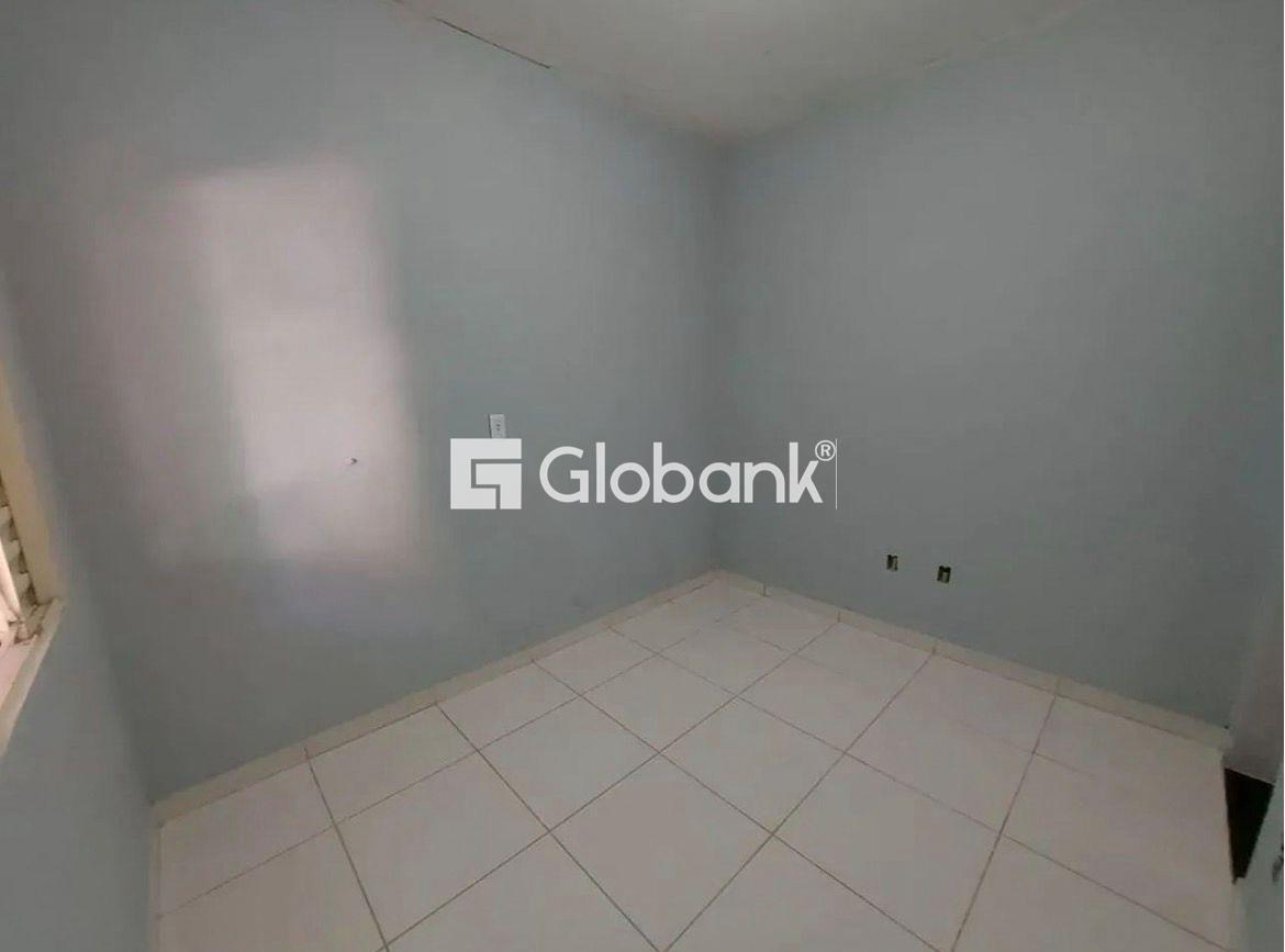 Casa 2 quartos para aluguel Vila Oliveira 65m² Montes Claros MG: 