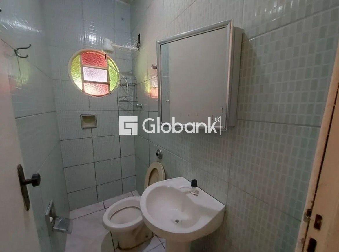 Casa 2 quartos para aluguel Vila Oliveira 65m² Montes Claros MG: 