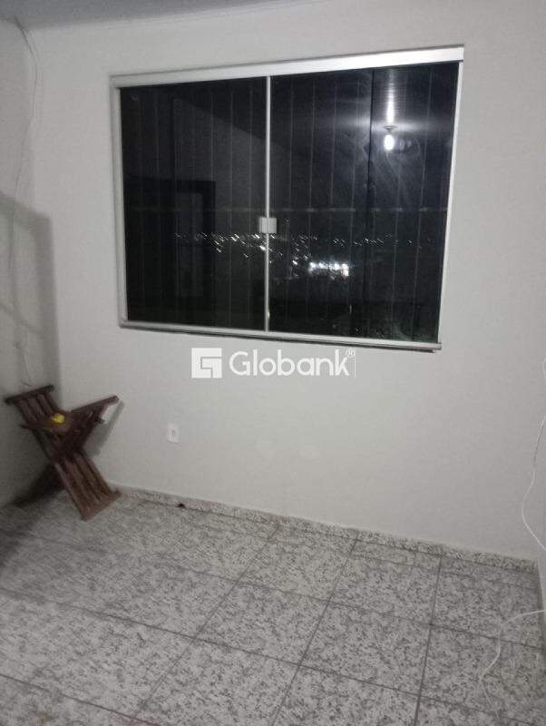 Kitnet 1 quarto para aluguel Monte Carmelo 110m² Montes Claros MG: 