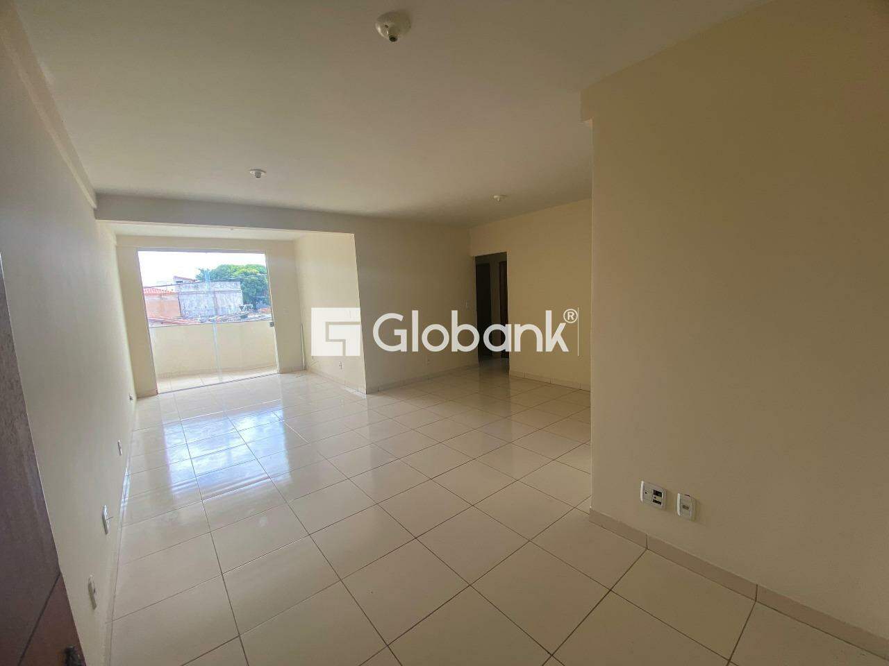 Apartamento 3 quartos para aluguel Cândida Câmara 120m² Montes Claros MG: 