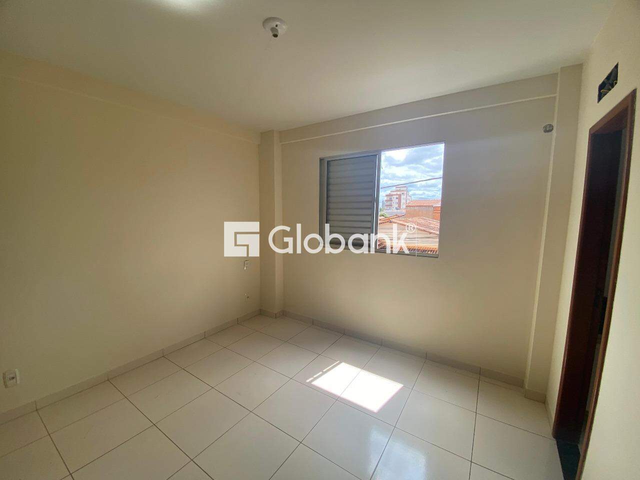 Apartamento 3 quartos para aluguel Cândida Câmara 120m² Montes Claros MG: 