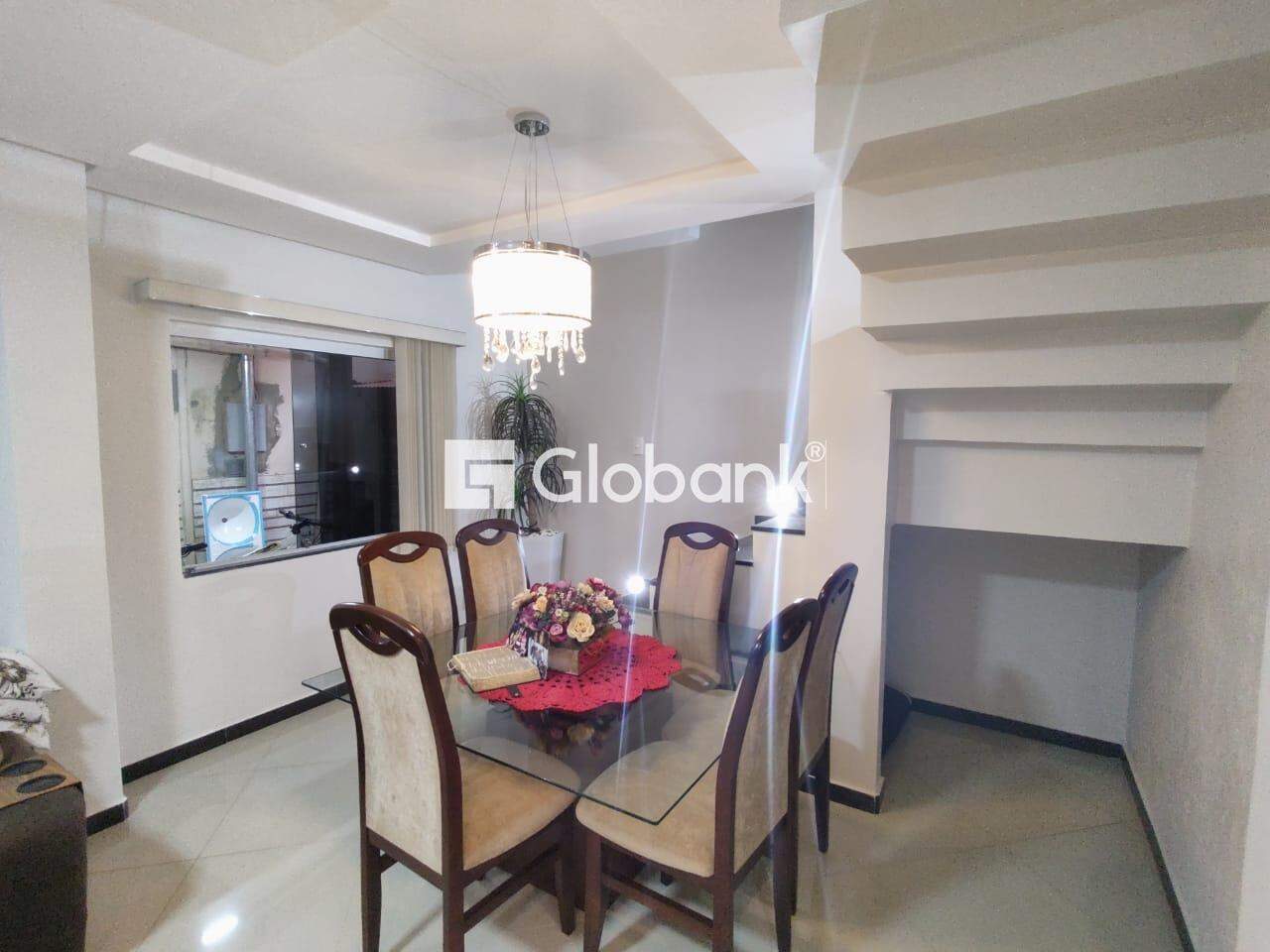 Casa 3 quartos à venda Monte Carmelo 172m² Montes Claros MG: