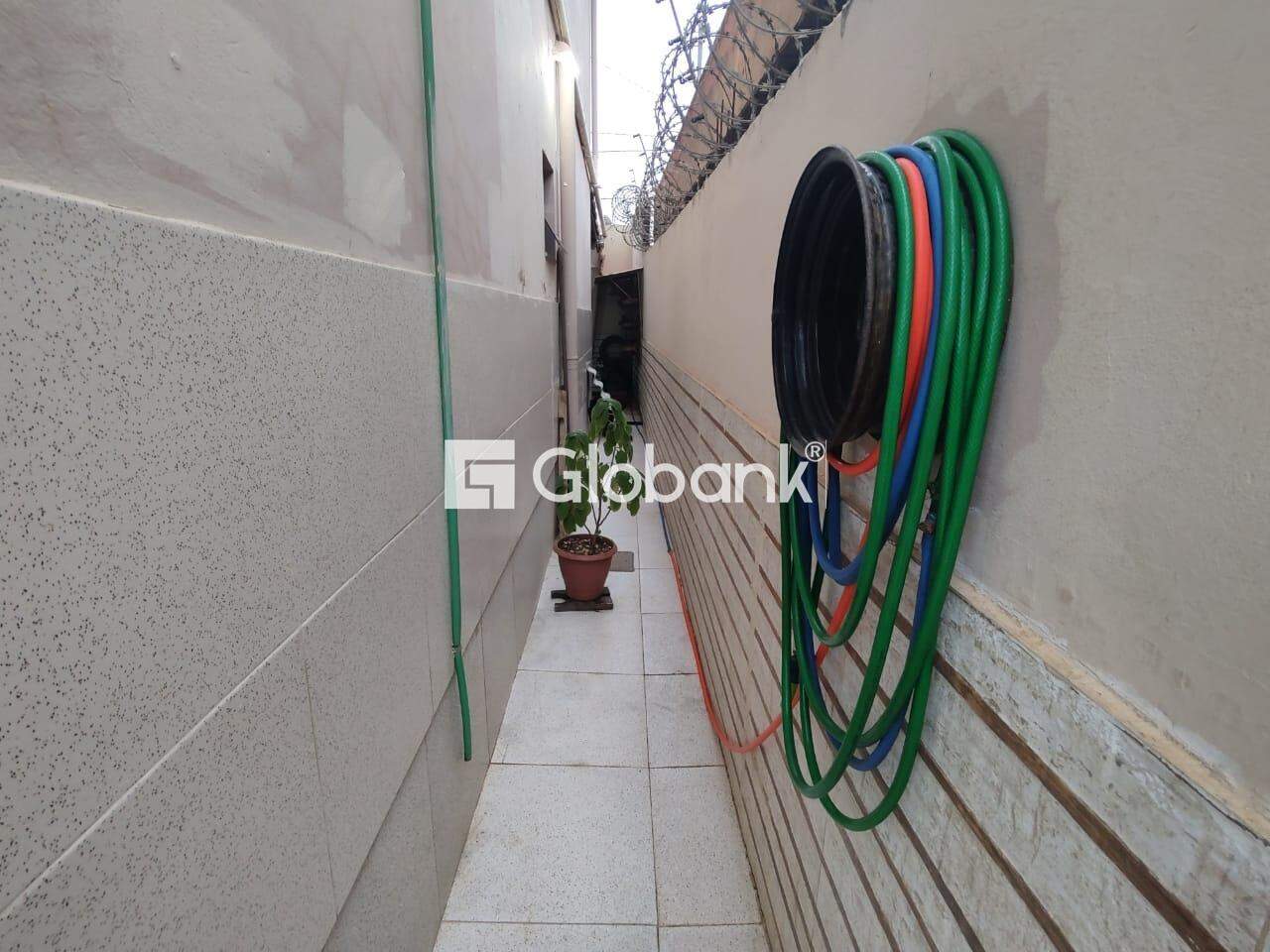 Casa 3 quartos à venda Monte Carmelo 172m² Montes Claros MG:
