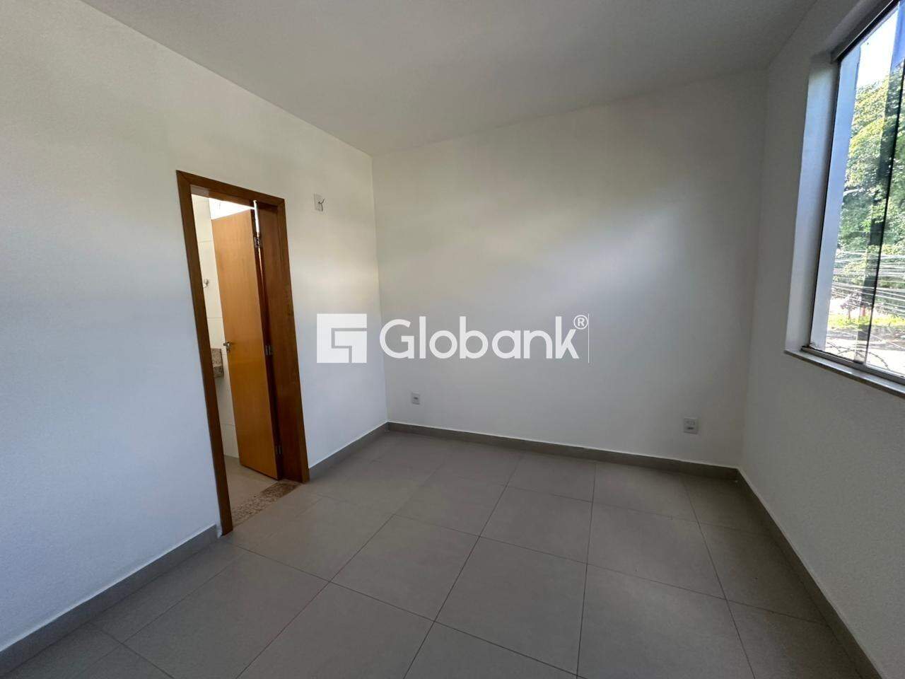 Kitnet 1 quarto para aluguel Funcionários 40m² Montes Claros MG: 