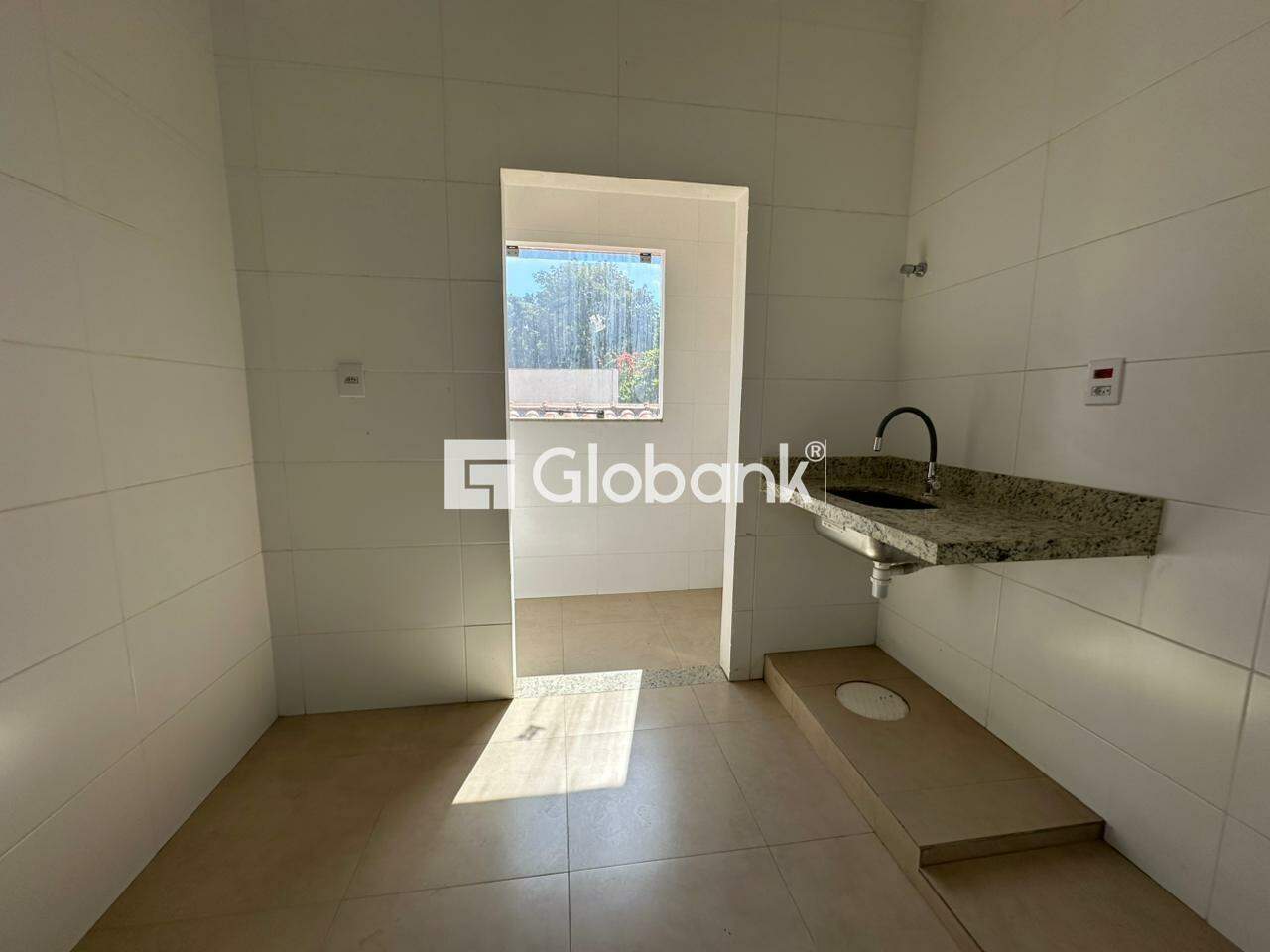 Kitnet 1 quarto para aluguel Funcionários 40m² Montes Claros MG: 