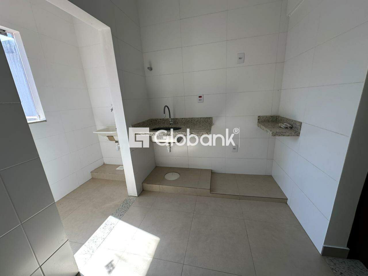 Kitnet 1 quarto para aluguel Funcionários 40m² Montes Claros MG: 