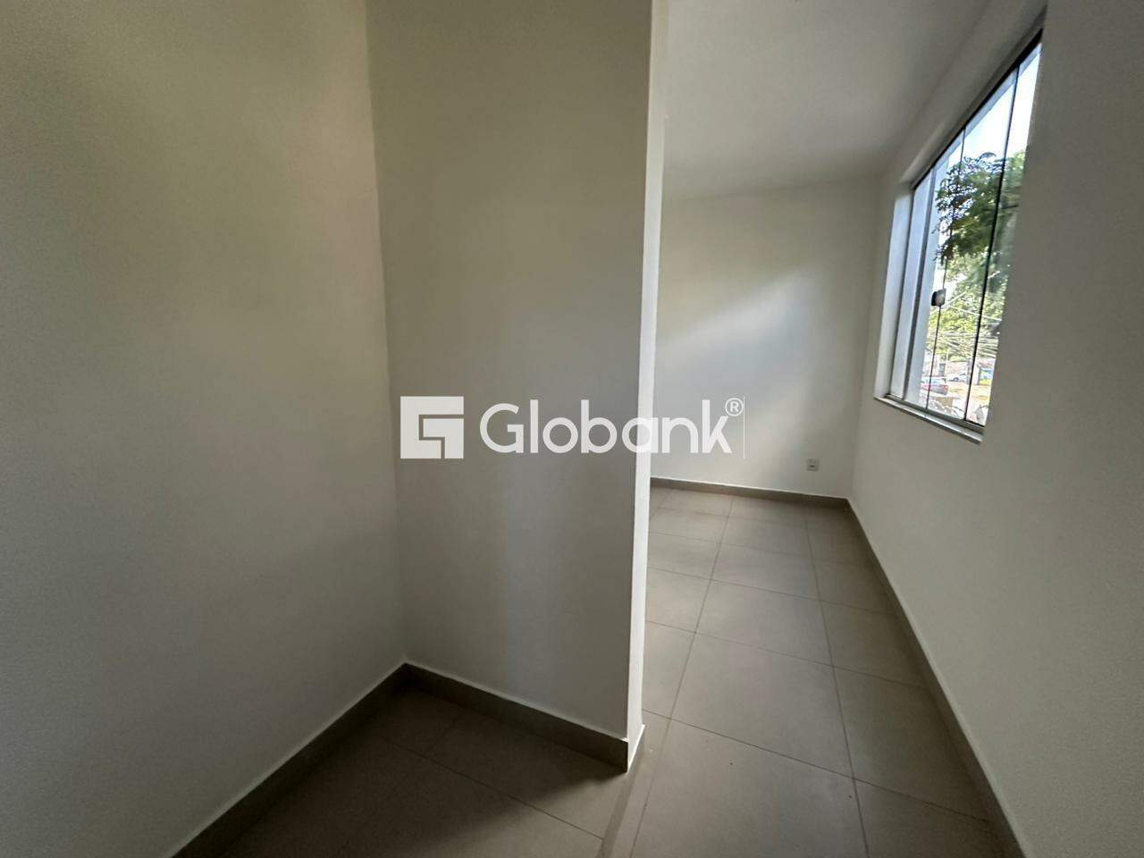 Kitnet 1 quarto para aluguel Funcionários 40m² Montes Claros MG: 