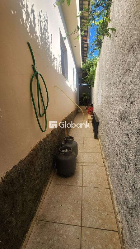 Casa 3 quartos à venda Lourdes 140m² Montes Claros MG: 