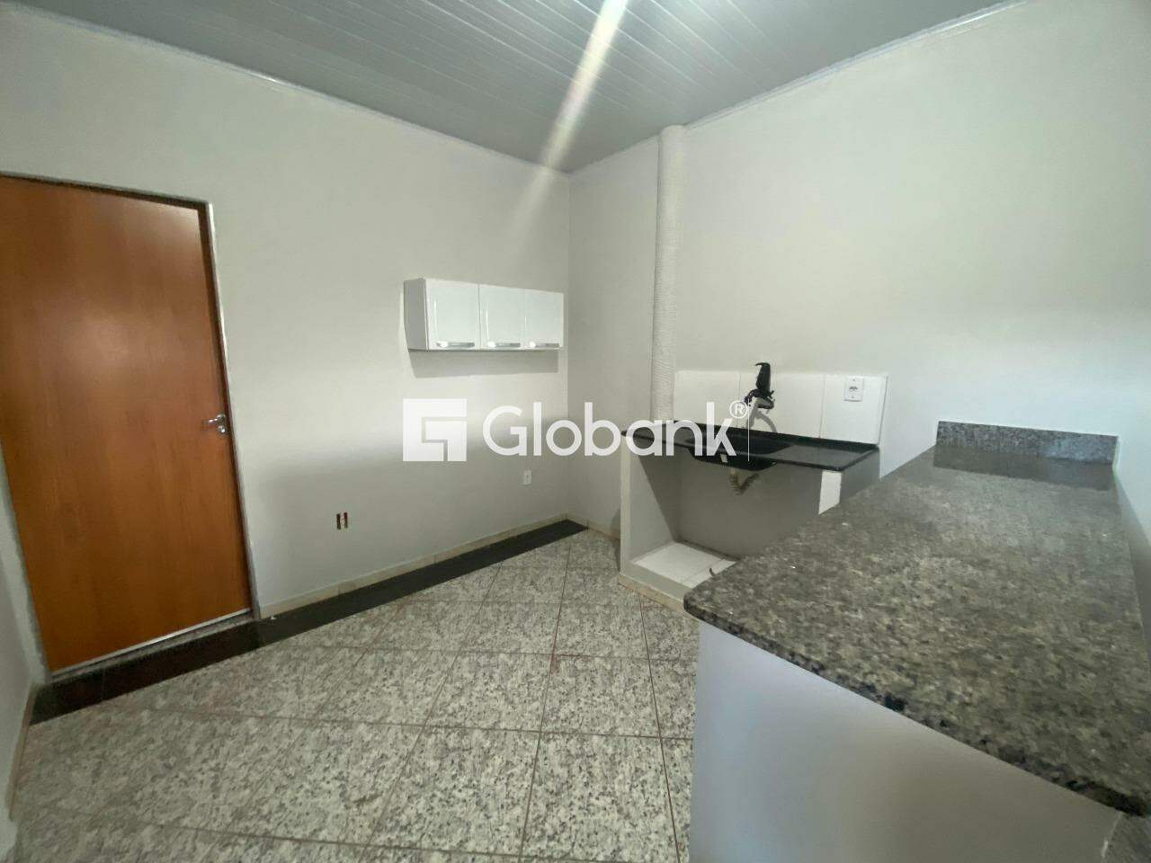 Kitnet 1 quarto para aluguel Vila Ipiranga 80m² Montes Claros MG: 