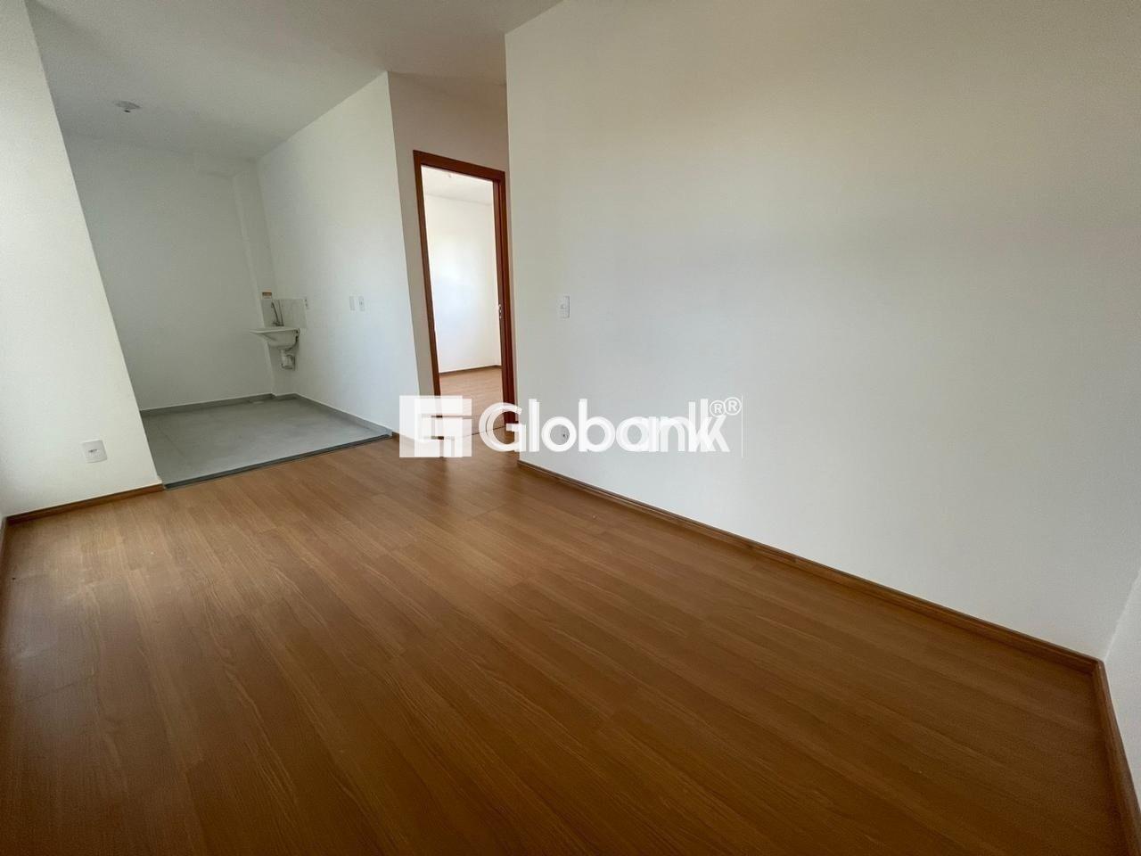Apartamento 2 quartos para aluguel São Judas Tadeu 45m² Montes Claros MG: 