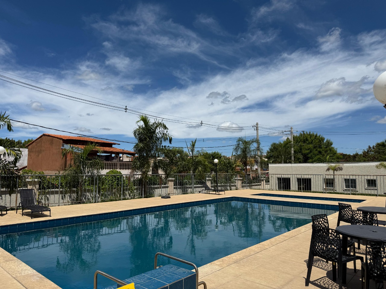 Apartamento 2 quartos para aluguel São Judas Tadeu 45m² Montes Claros MG: Piscina