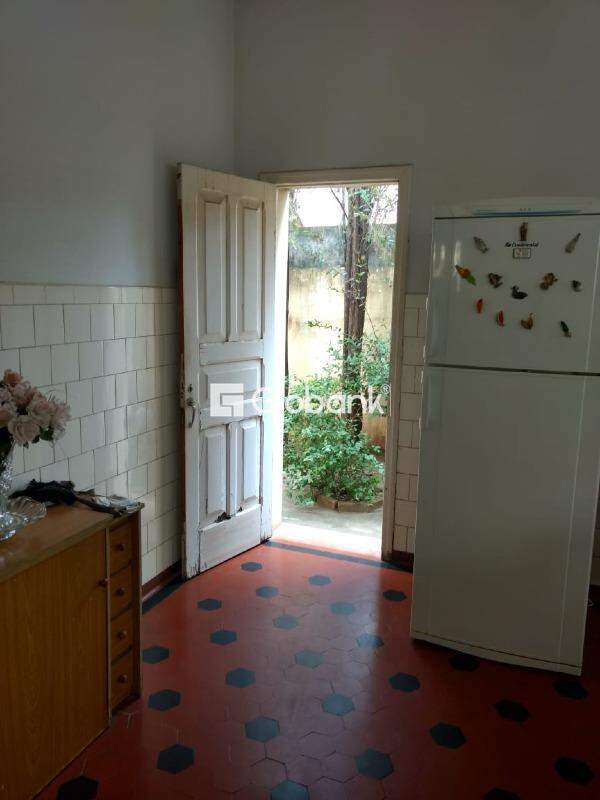 Casa 4 quartos à venda Centro 360m² Montes Claros MG: 