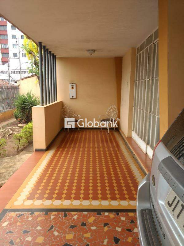 Casa 4 quartos à venda Centro 360m² Montes Claros MG: 