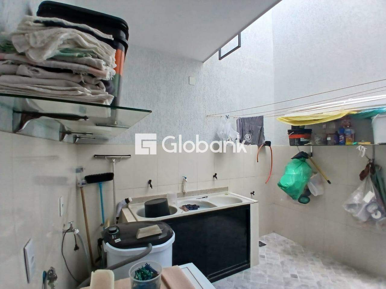 Casa 4 quartos à venda Cintra 160m² Montes Claros MG: