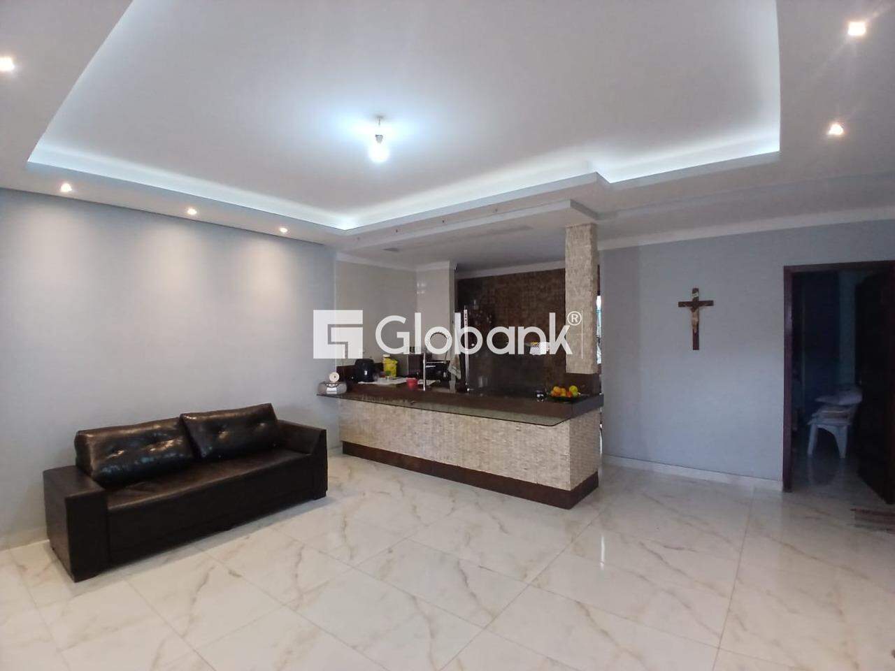 Casa 4 quartos à venda Cintra 160m² Montes Claros MG: 