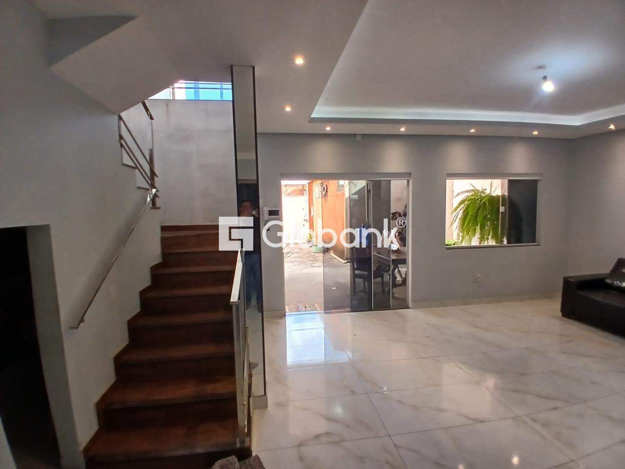 Casa 4 quartos à venda Cintra 160m² Montes Claros MG: