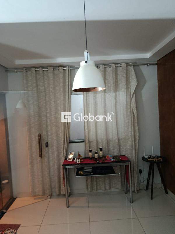 Casa 3 quartos à venda Independência 87m² Montes Claros MG: 