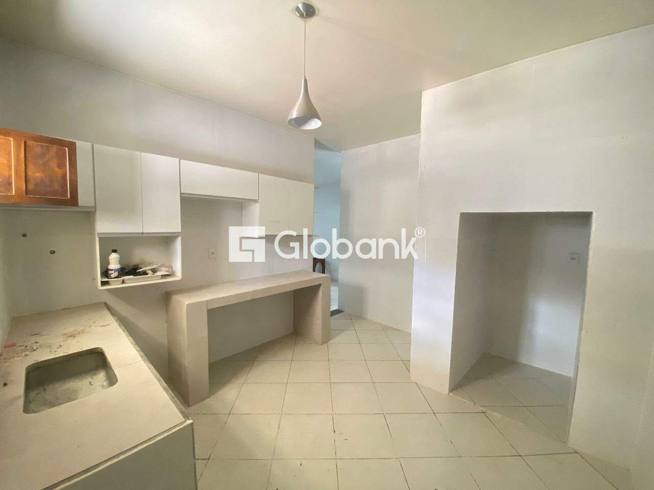 Casa 4 quartos para aluguel Ibituruna 300m² Montes Claros MG: 
