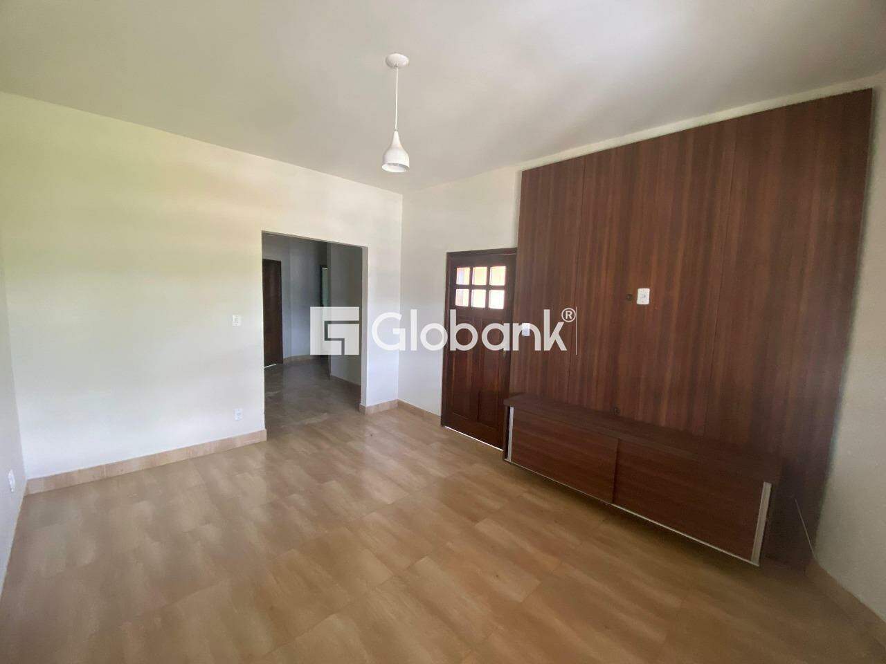 Casa 4 quartos para aluguel Ibituruna 300m² Montes Claros MG: 