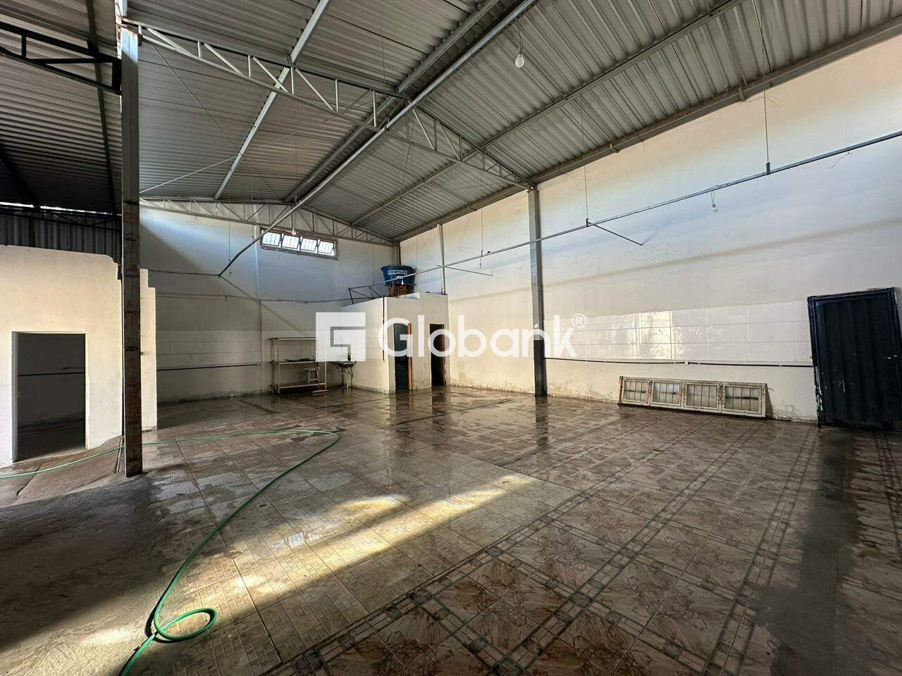 Galpão para aluguel Vera Cruz 190m² Montes Claros MG: 