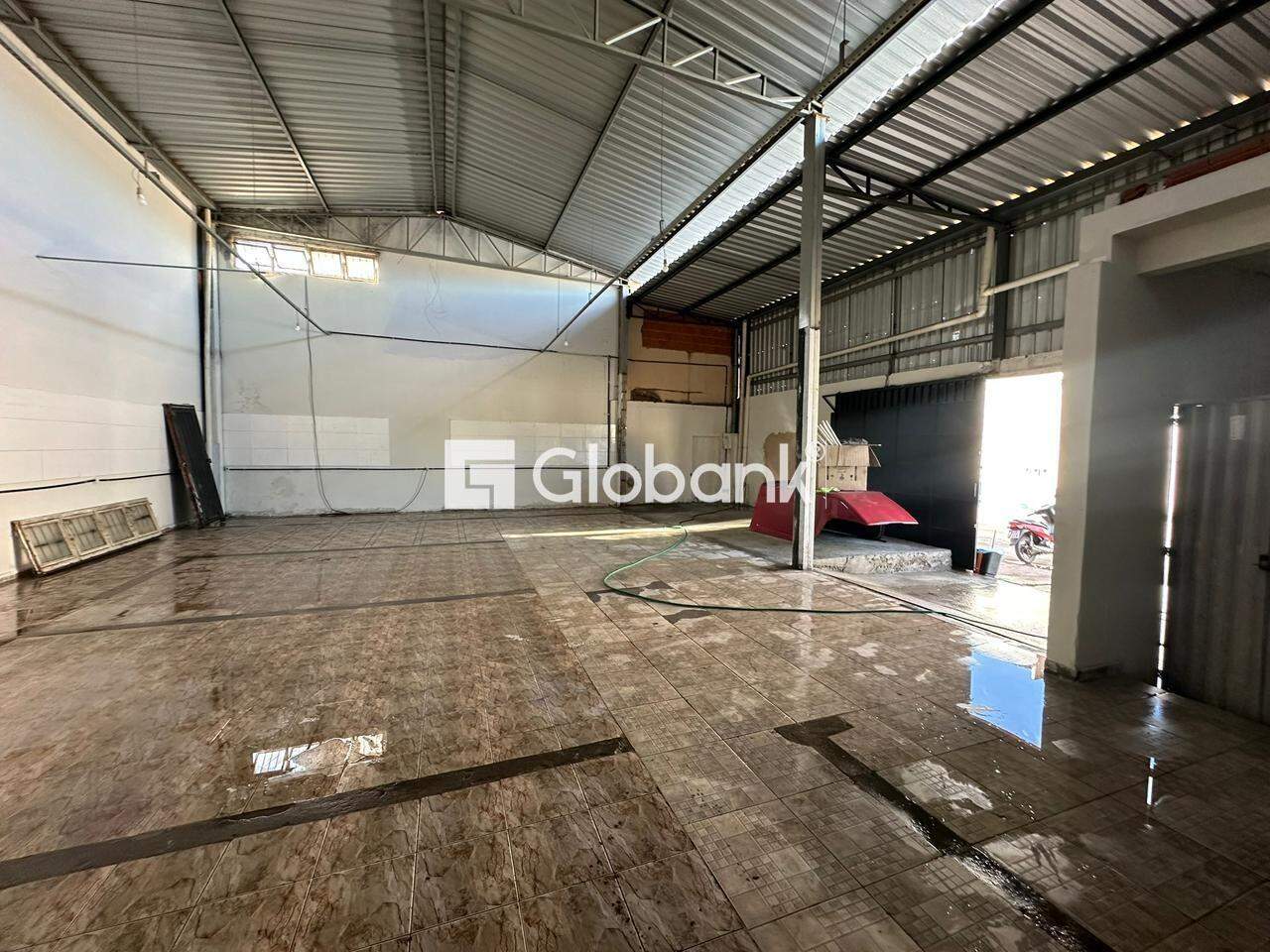Galpão para aluguel Vera Cruz 190m² Montes Claros MG: 