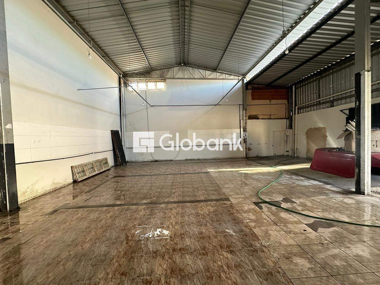 Galpão para aluguel Vera Cruz 190m² Montes Claros MG: 