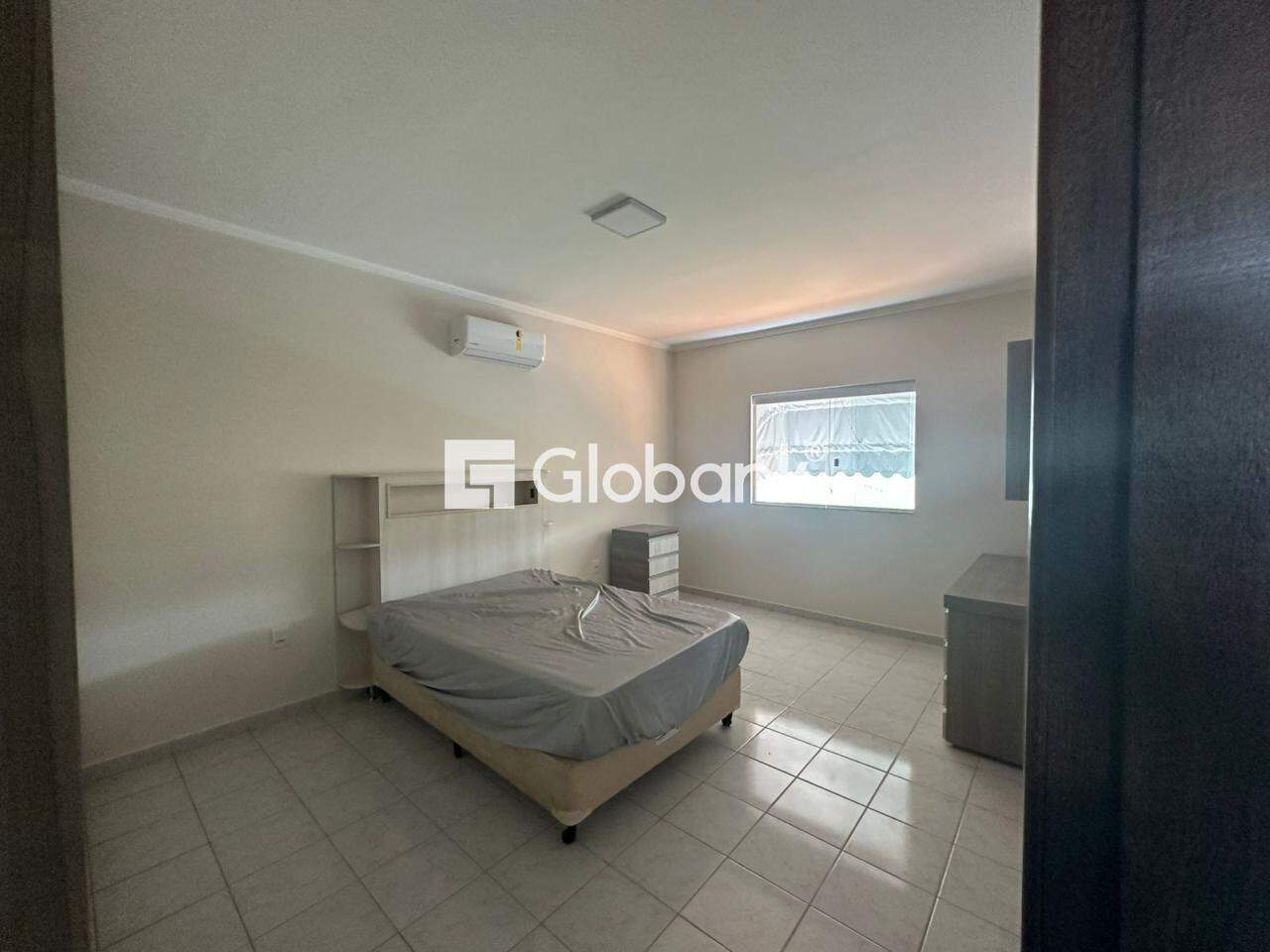 Casa 6 quartos para aluguel Monte Carmelo 320m² Montes Claros MG: 