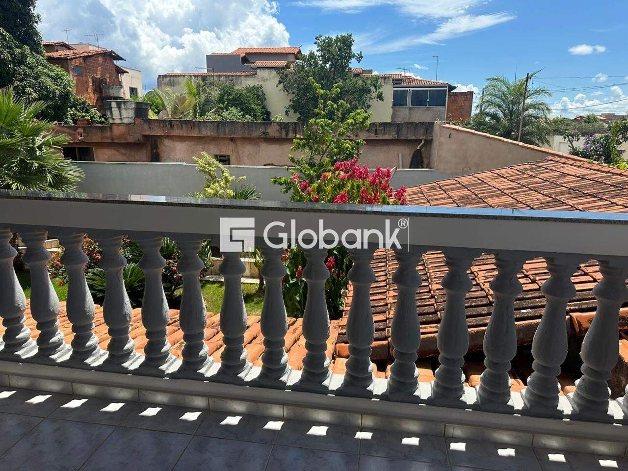 Casa 6 quartos para aluguel Monte Carmelo 320m² Montes Claros MG: 