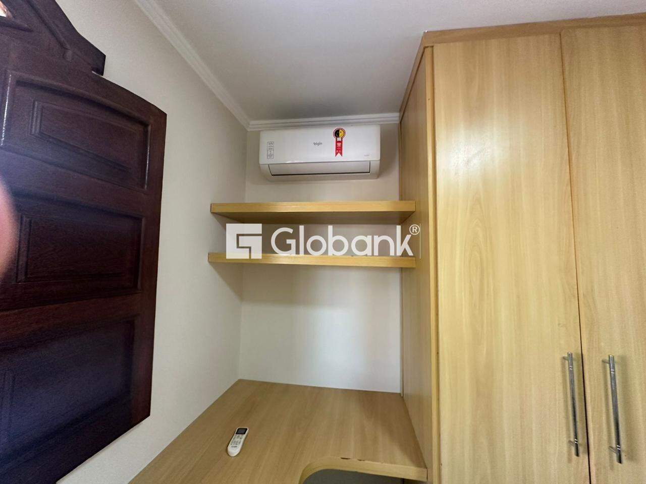 Casa 6 quartos para aluguel Monte Carmelo 320m² Montes Claros MG: 