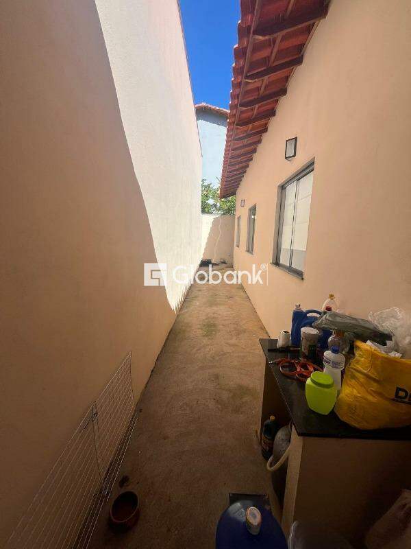 Casa 3 quartos à venda Alcides Rabelo 100m² Montes Claros MG: 