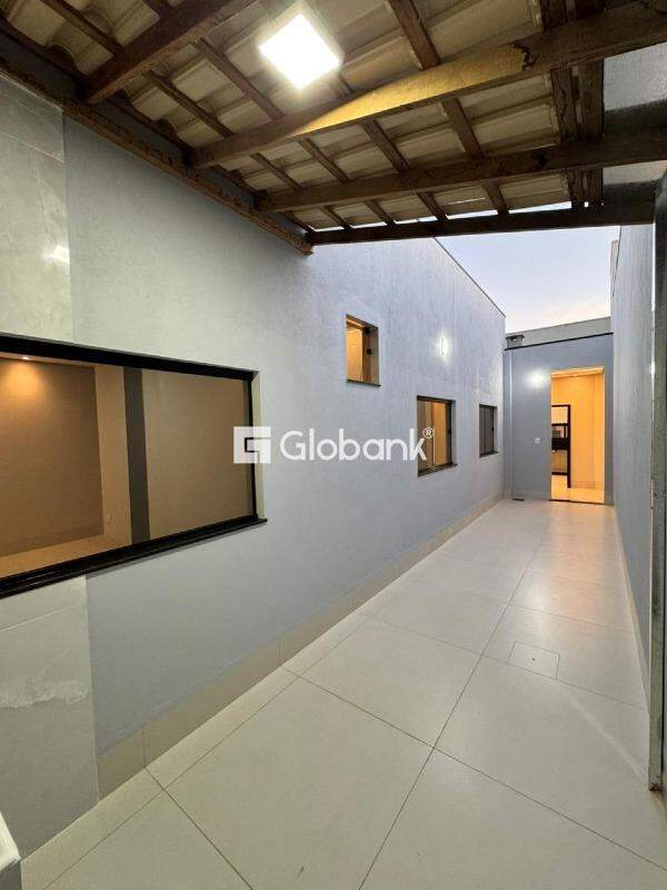 Casa 3 quartos à venda Delfino Magalhães 110m² Montes Claros MG: 