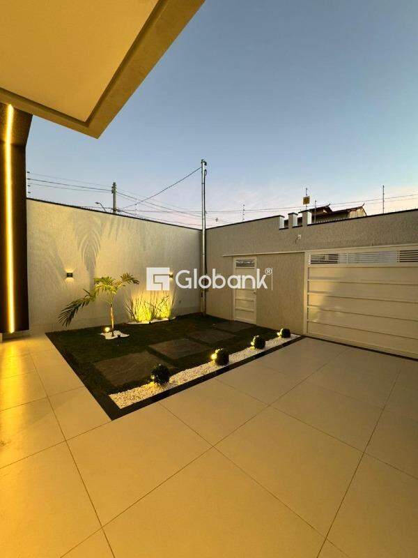 Casa 3 quartos à venda Delfino Magalhães 110m² Montes Claros MG: 