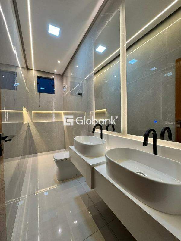 Casa 3 quartos à venda Delfino Magalhães 110m² Montes Claros MG: 
