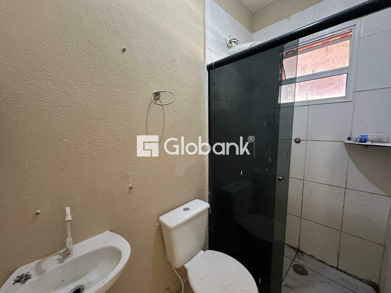 Casa 3 quartos para aluguel Acácias 70m² Montes Claros MG: 