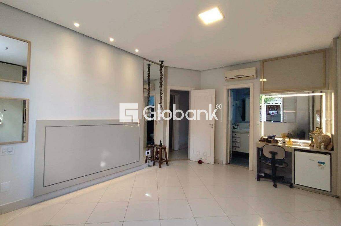 Casa 3 quartos para aluguel Melo 450m² Montes Claros MG: 