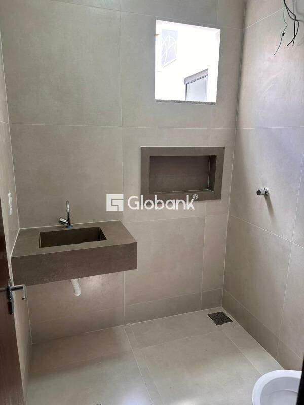 Casa 3 quartos à venda Renascença 70m² Montes Claros MG: