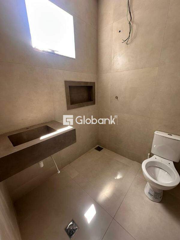 Casa 3 quartos à venda Renascença 70m² Montes Claros MG: 
