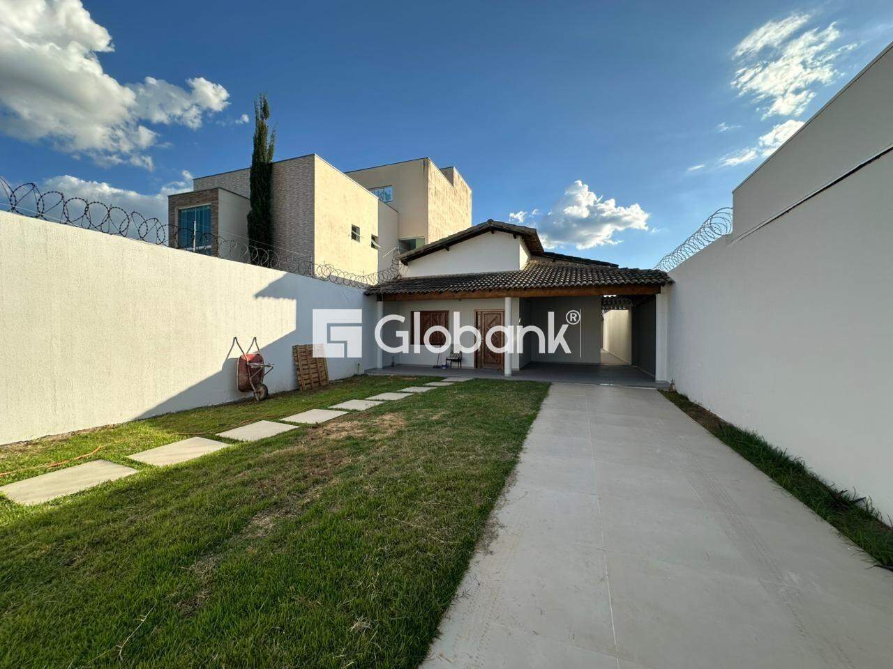 Casa 3 quartos para aluguel Prolongamento Todos os Santos 110m² Montes Claros MG: 