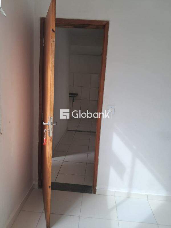 Apartamento 2 quartos para aluguel Planalto 50m² Montes Claros MG: 