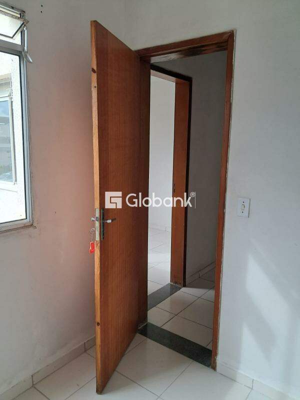Apartamento 2 quartos para aluguel Planalto 50m² Montes Claros MG: 