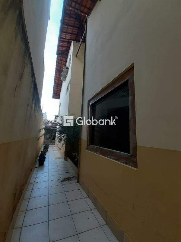 Casa 6 quartos para aluguel Vila Brasília 354m² Montes Claros MG: