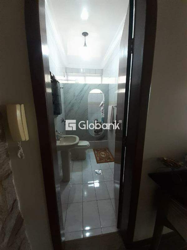 Casa 6 quartos para aluguel Vila Brasília 354m² Montes Claros MG: