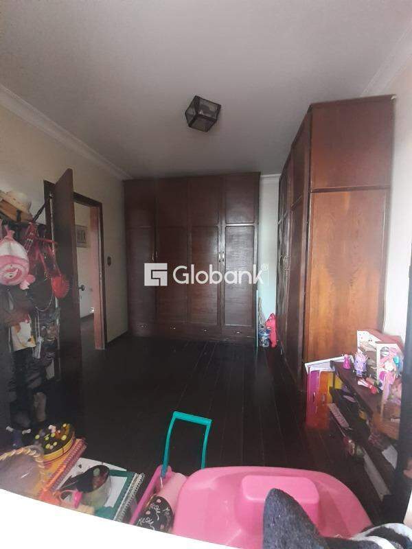 Casa 6 quartos para aluguel Vila Brasília 354m² Montes Claros MG: