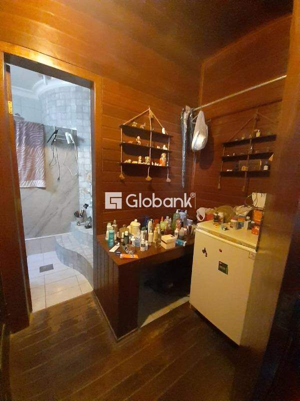 Casa 6 quartos para aluguel Vila Brasília 354m² Montes Claros MG: