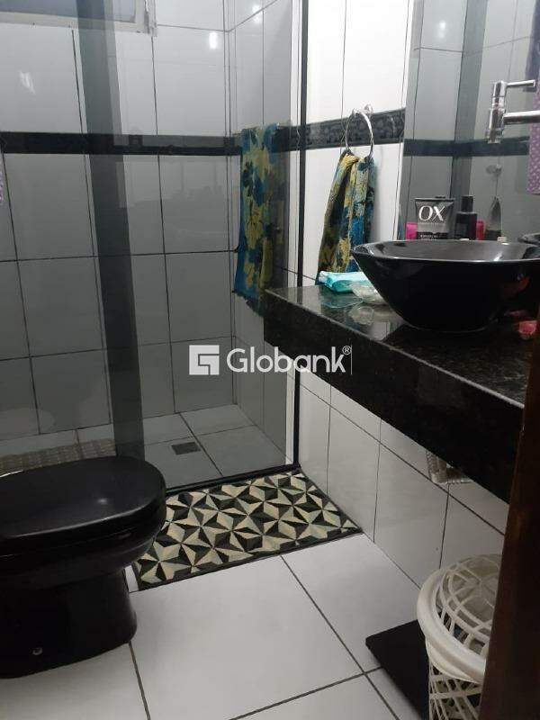 Casa 6 quartos para aluguel Vila Brasília 354m² Montes Claros MG: