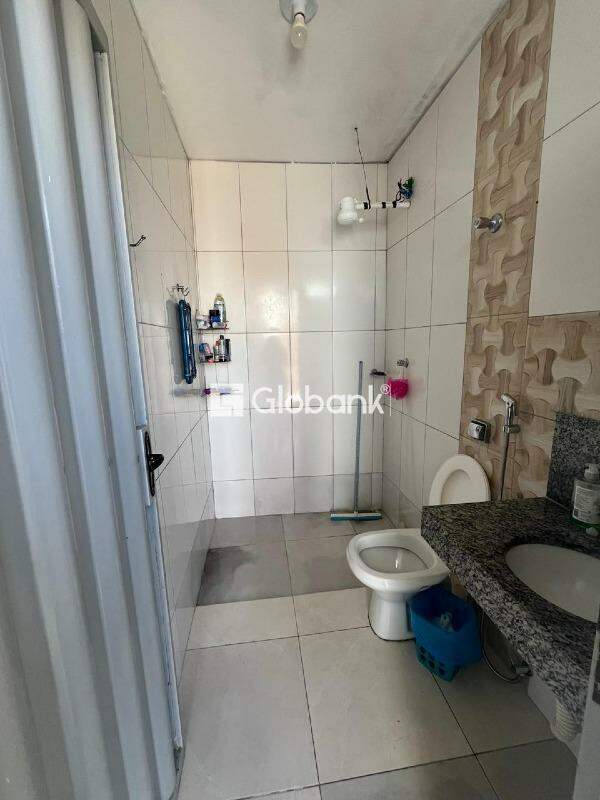Casa 3 quartos à venda Vila Telma 200m² Montes Claros MG: