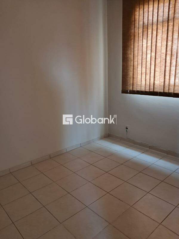Apartamento 3 quartos para aluguel Ibituruna 110m² Montes Claros MG: 
